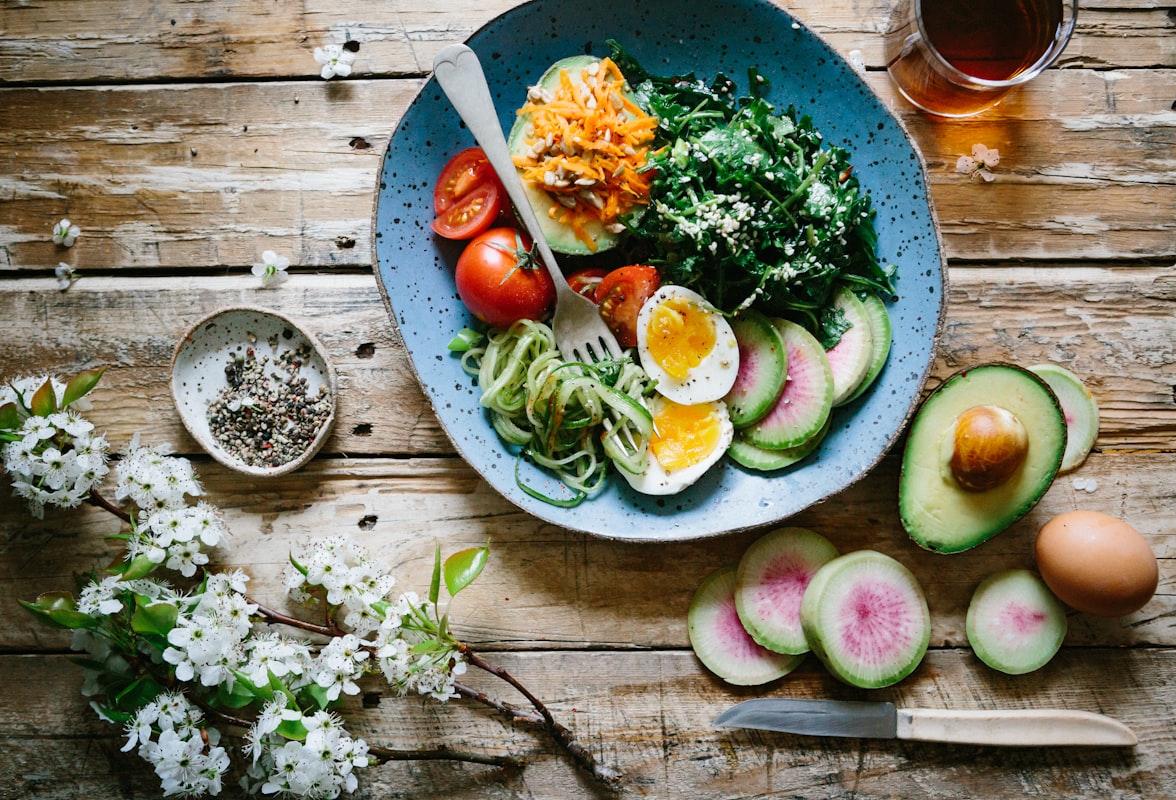 Salmon and quinoa nutrition bowl